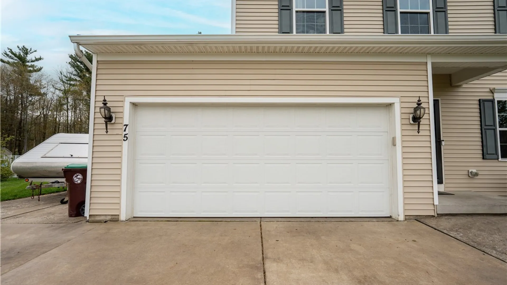 Property at 75 Hilltowne Drive, Orchard Park, NY 14127 5