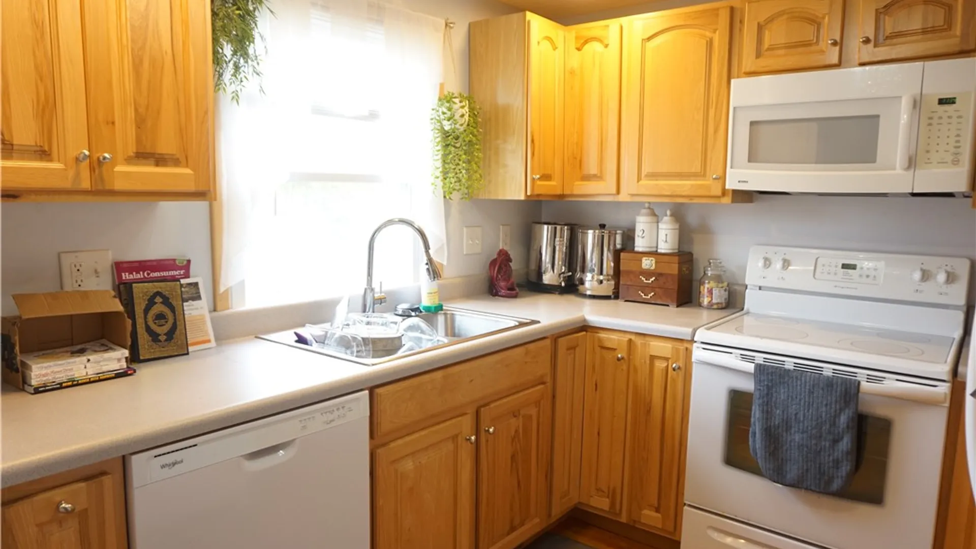 Property at 518 Maiden Lane, Greece, NY 14616 20
