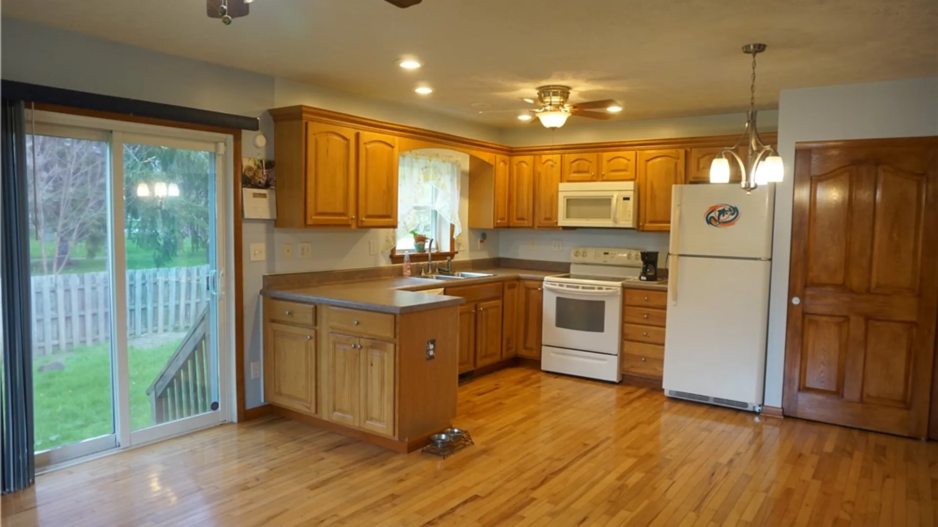 Property at 518 Maiden Lane, Greece, NY 14616 28