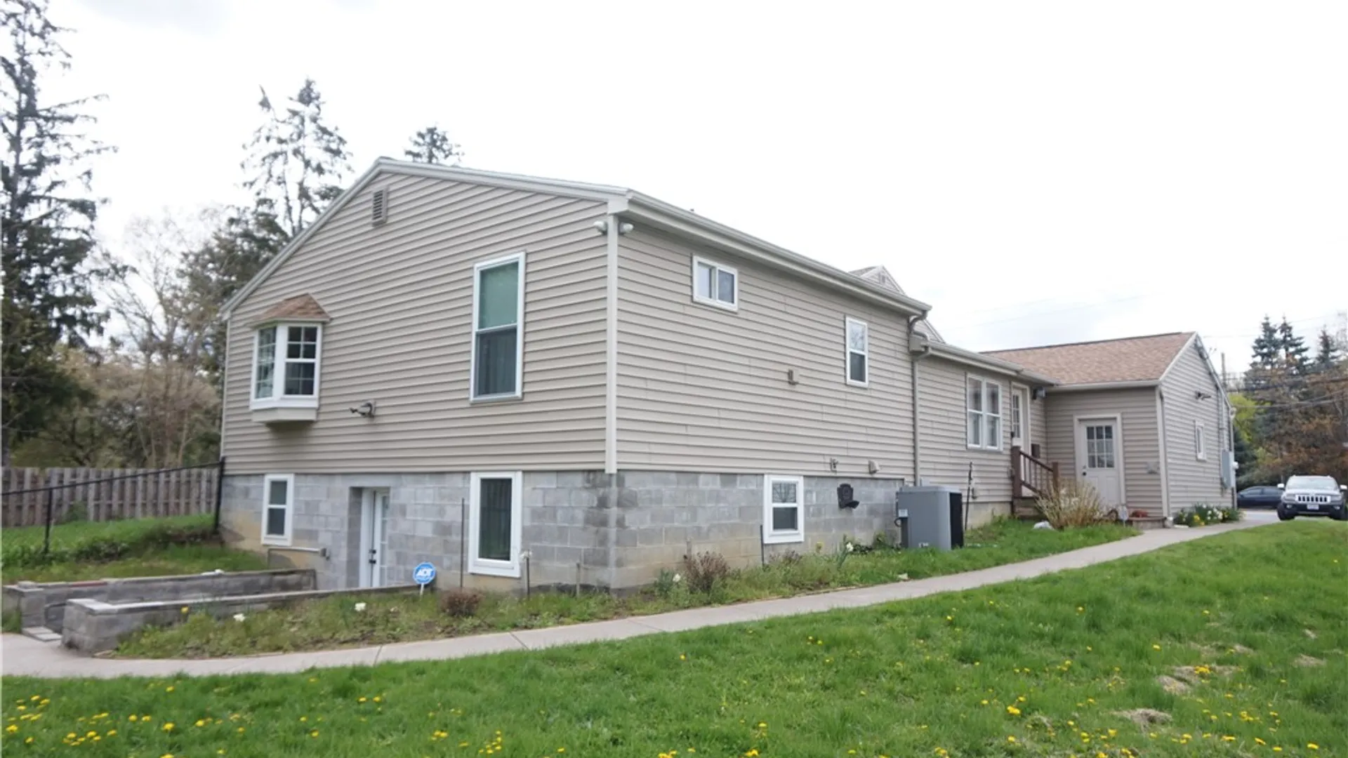 Property at 518 Maiden Lane, Greece, NY 14616 46