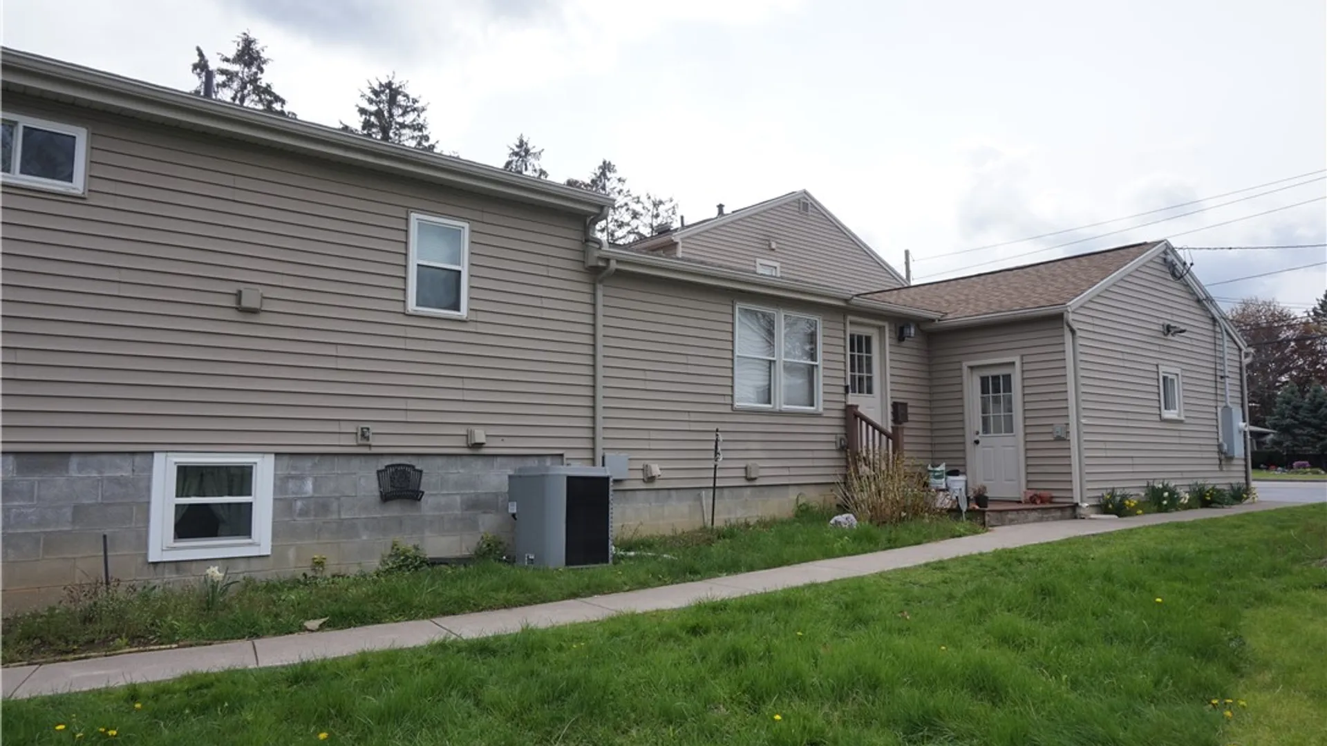 Property at 518 Maiden Lane, Greece, NY 14616 47