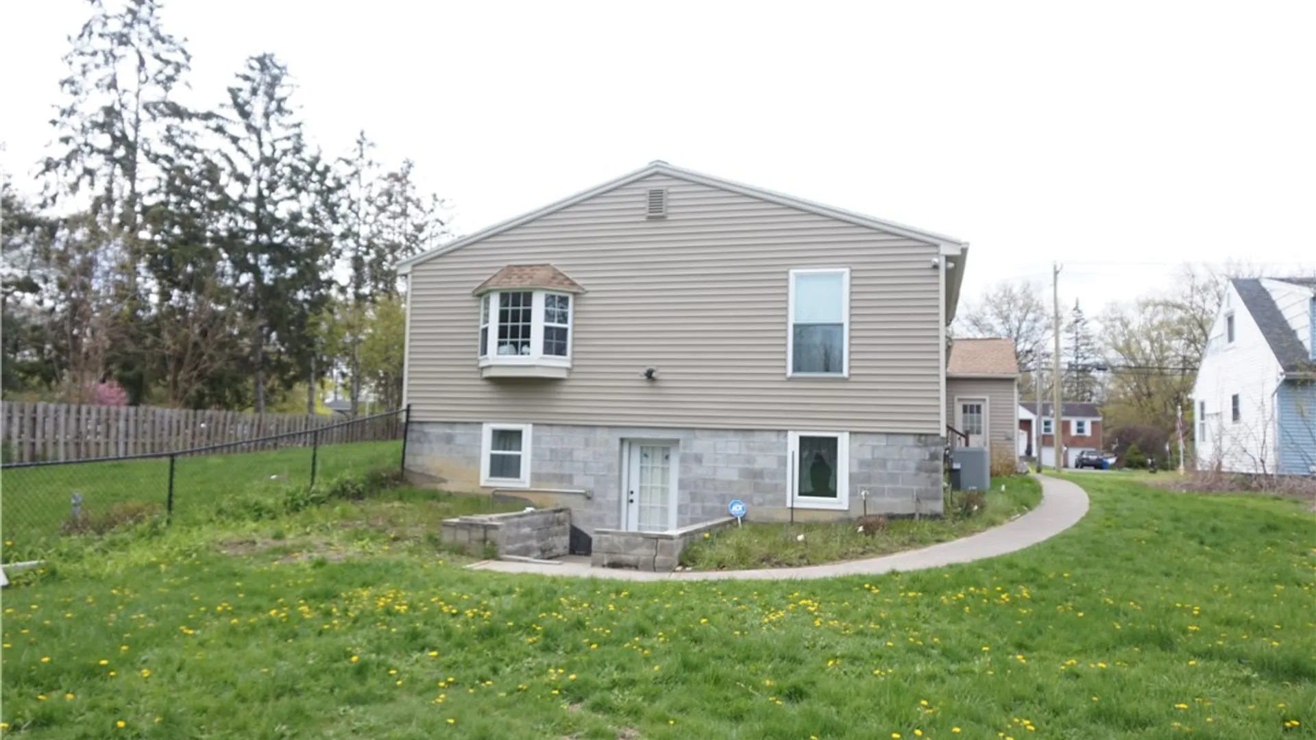 Property at 518 Maiden Lane, Greece, NY 14616 48