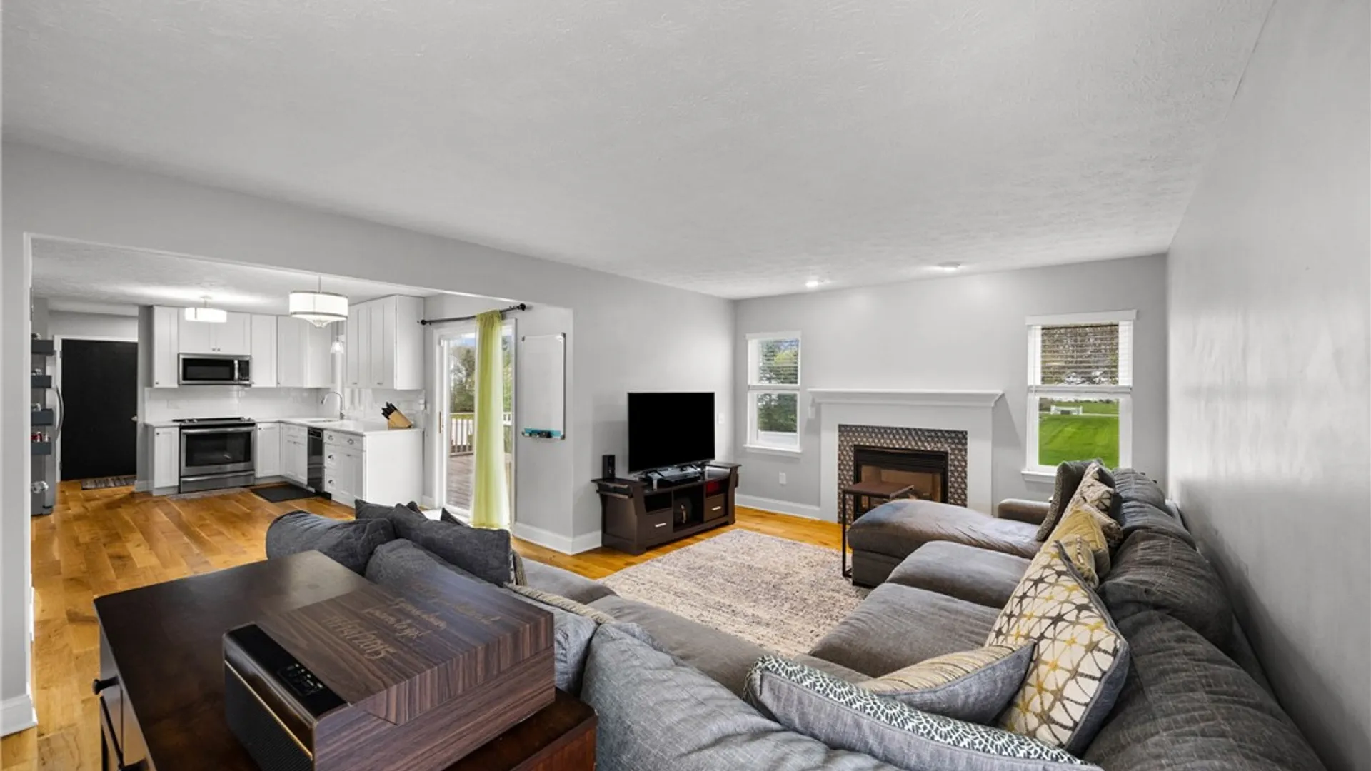 Property at 4 Wellesey Knoll, Chili, NY 14624 9