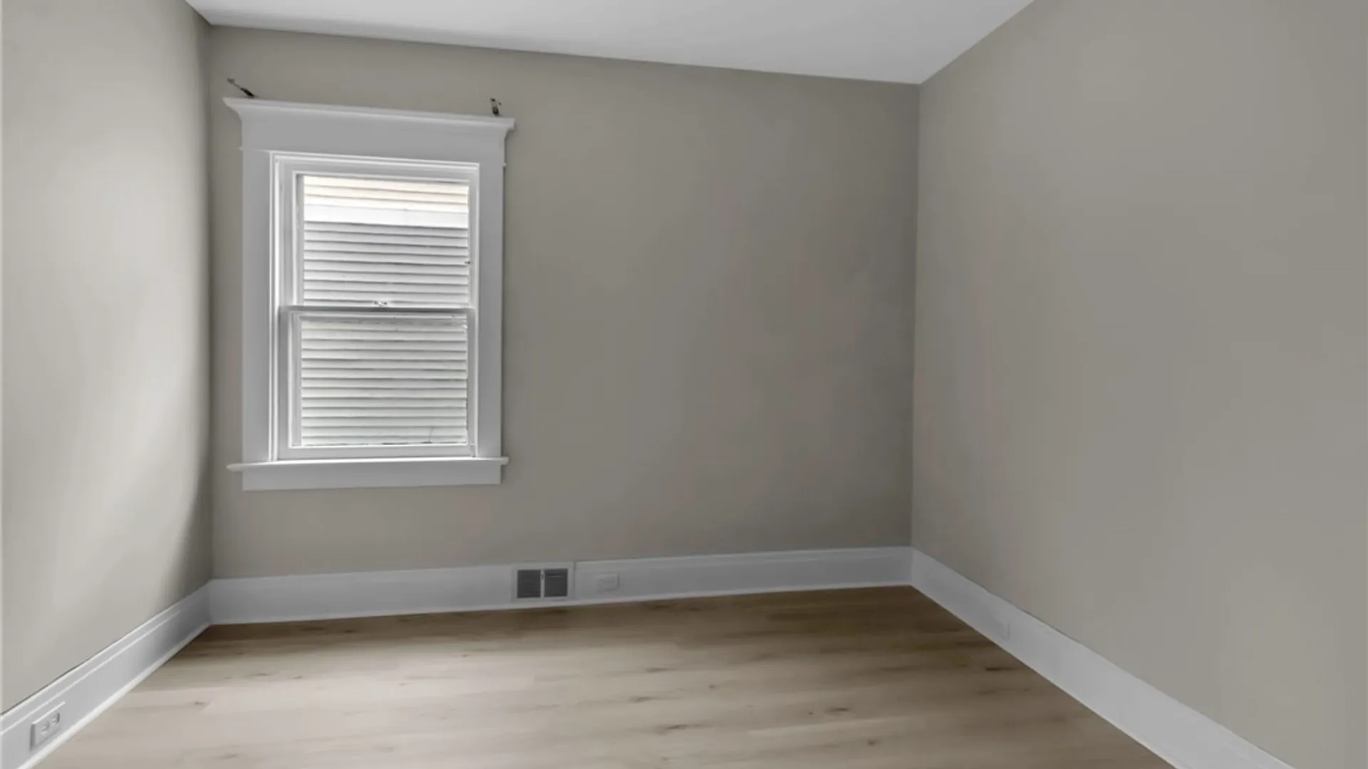 Property at 2514 Delaware Avenue, Buffalo, NY 14216 22