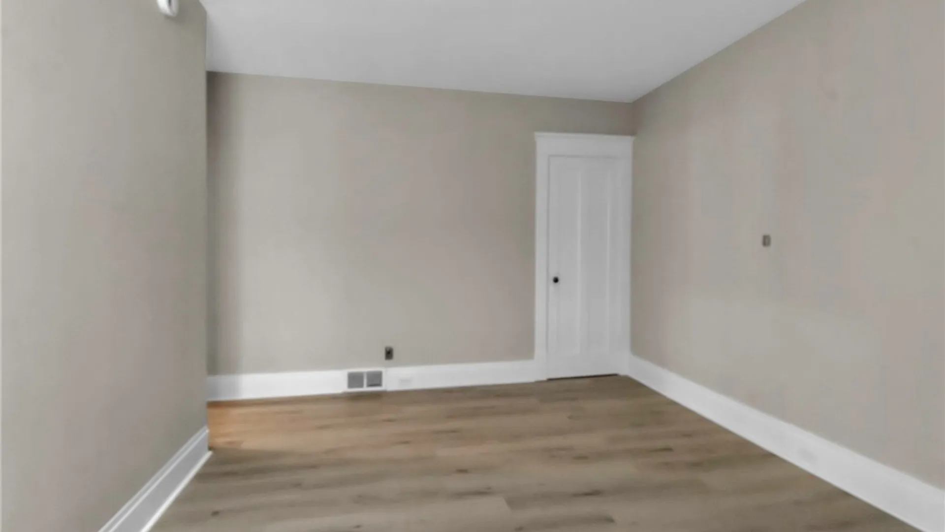 Property at 2514 Delaware Avenue, Buffalo, NY 14216 25