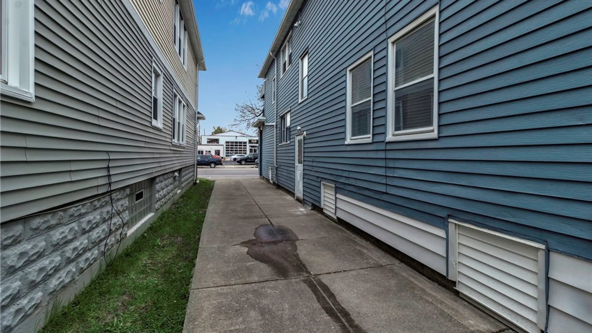 Property at 2514 Delaware Avenue, Buffalo, NY 14216 3