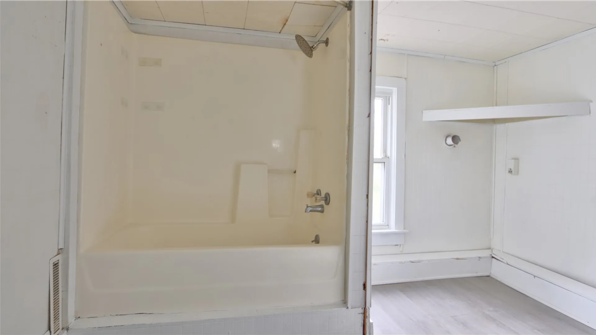 Property at 12 Worthington Avenue, Geneva City, NY 14456 14