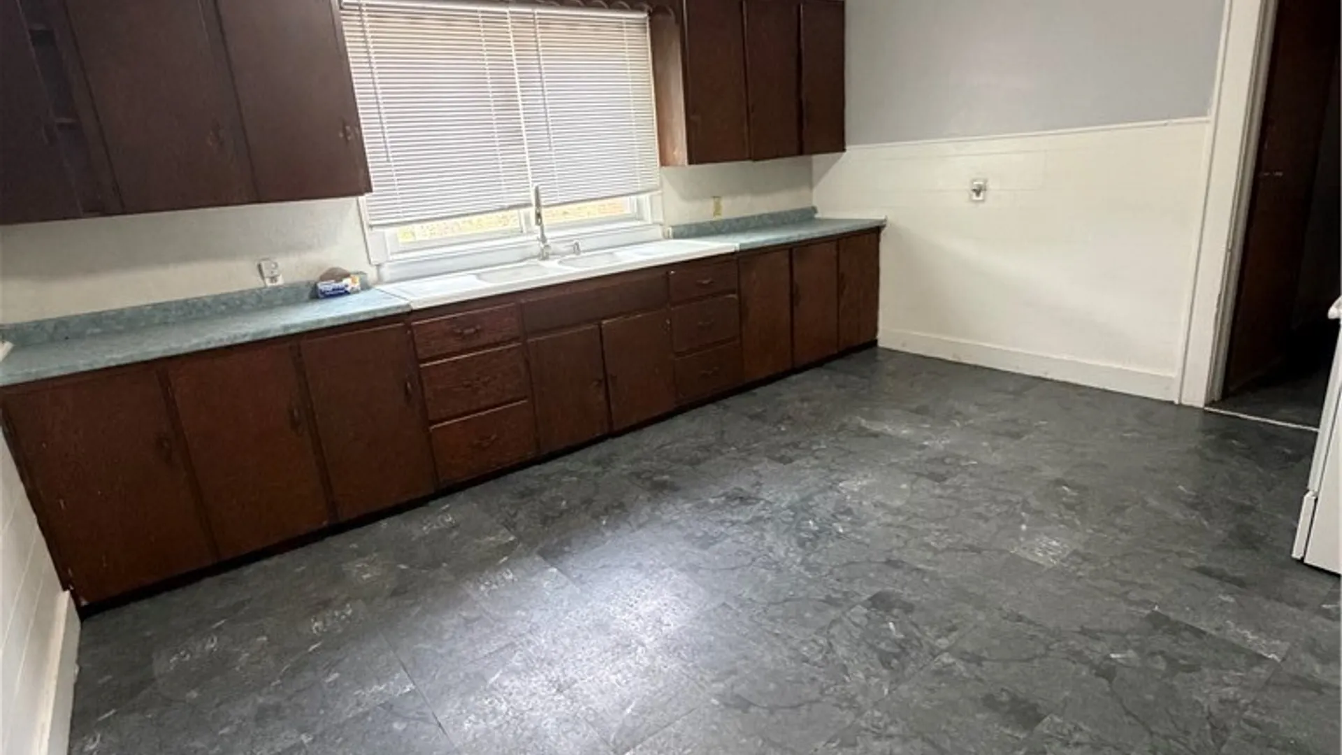 Property at 119 Carbon Street, Syracuse, NY 13203 11