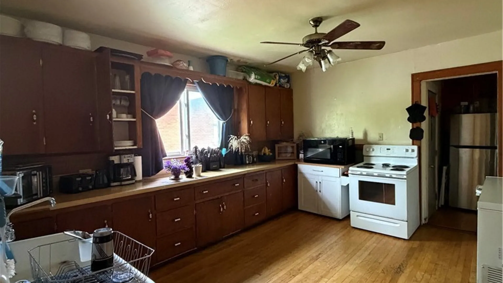 Property at 119 Carbon Street, Syracuse, NY 13203 3