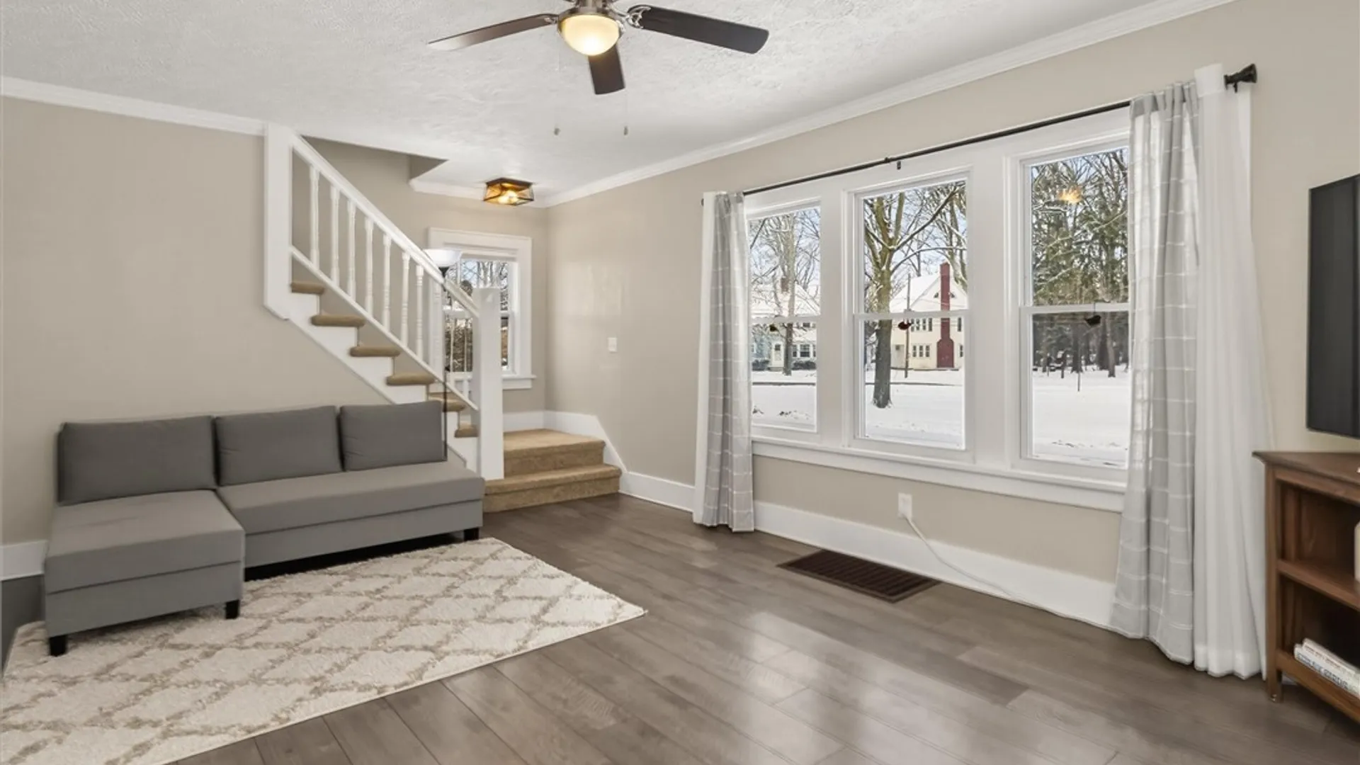 Property at 29 Boulevard Parkway, Rochester, NY 14612 10