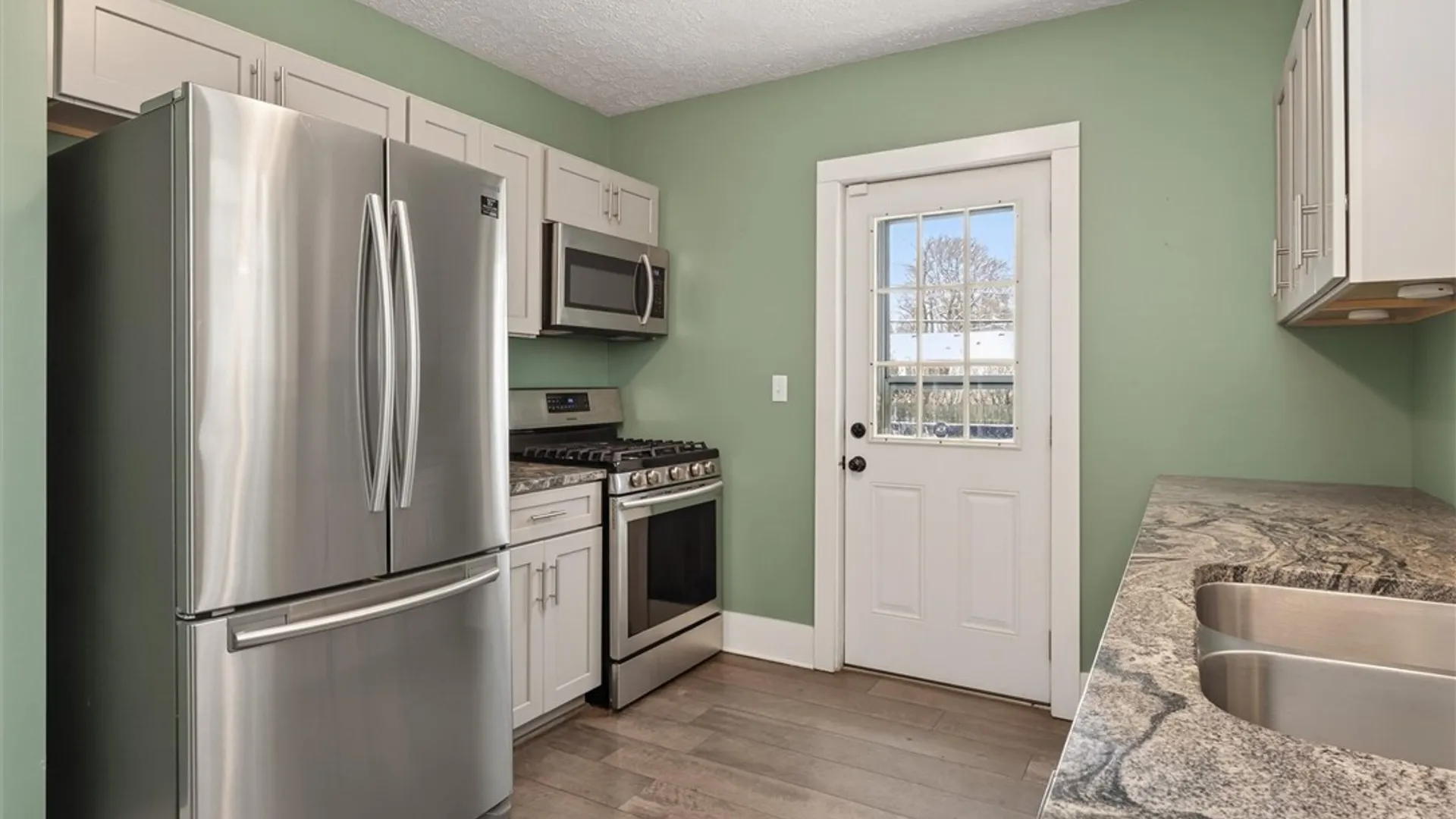 Property at 29 Boulevard Parkway, Rochester, NY 14612 17