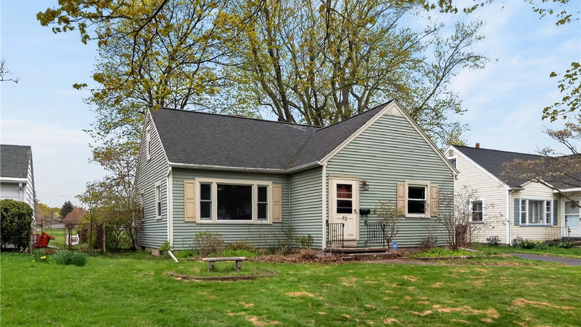 Property at 63 Shorewood Drive, Irondequoit, NY 14617 2