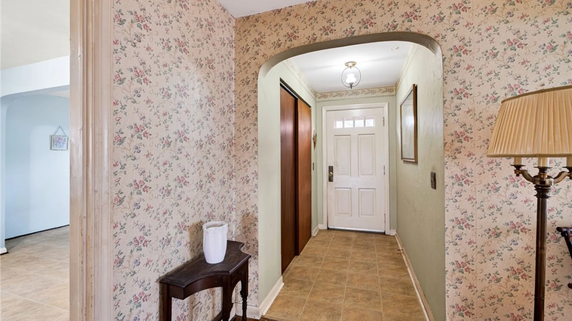 Property at 63 Shorewood Drive, Irondequoit, NY 14617 6