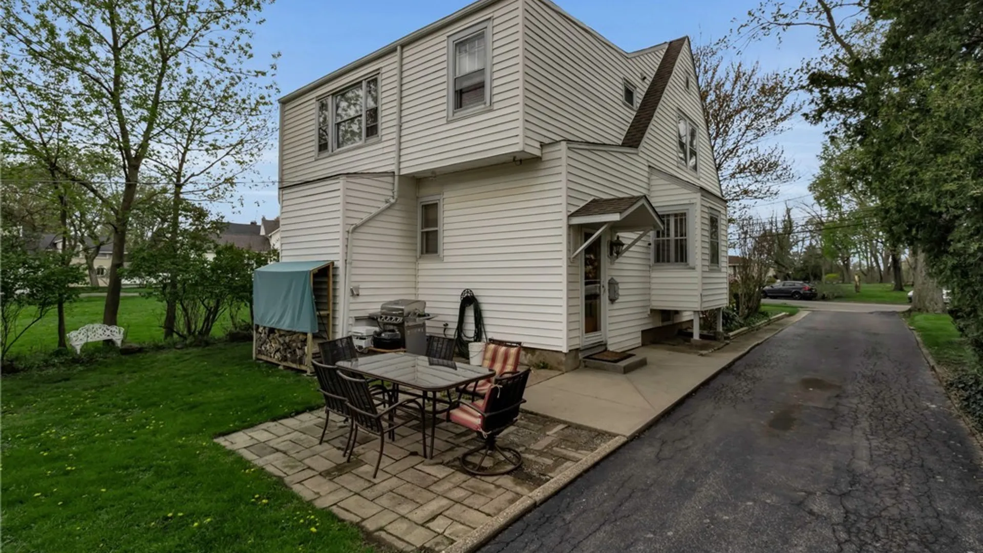 Property at 199 Akron Street, Lockport City, NY 14094 4