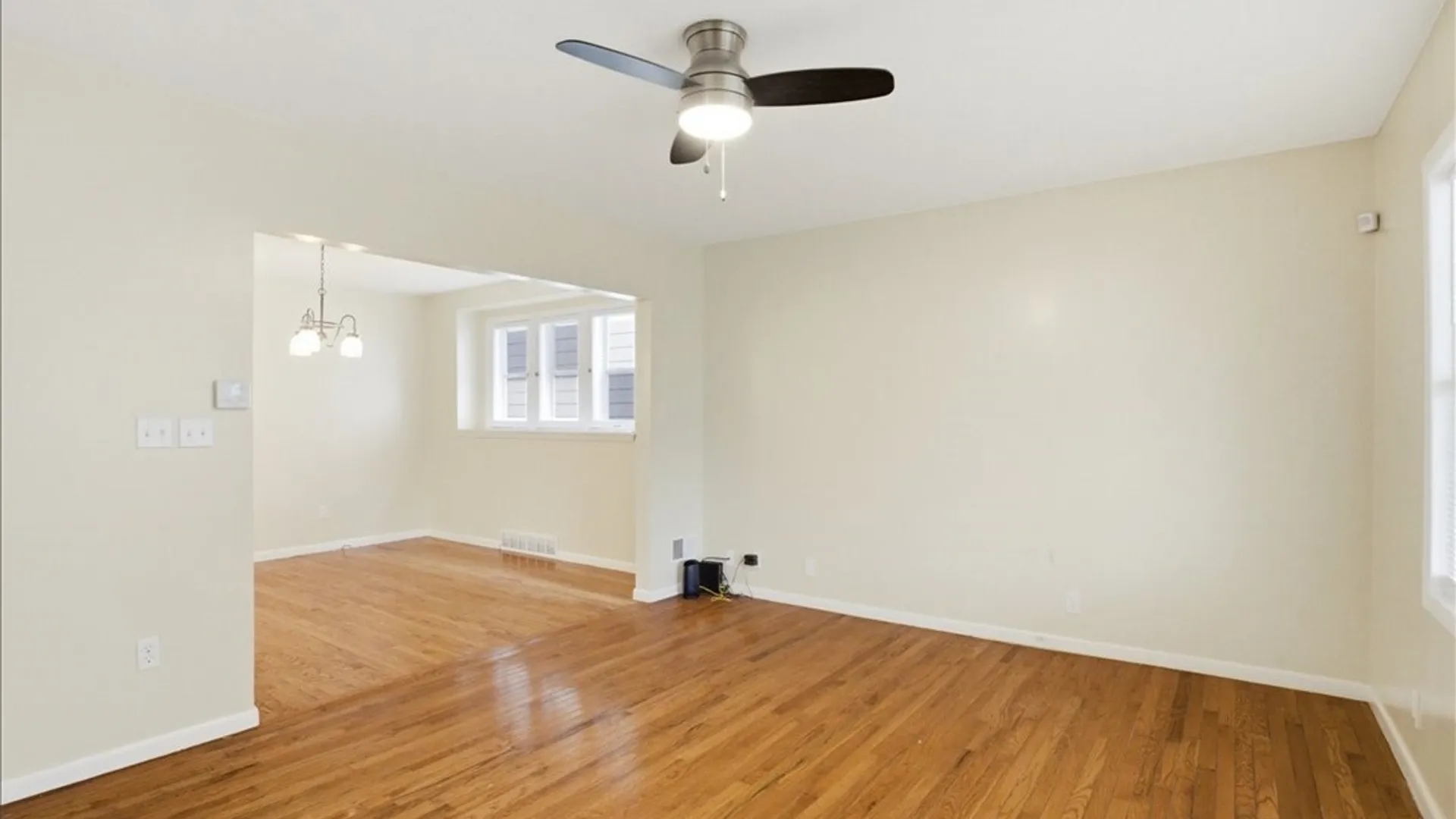 Property at 315 Crestwood Avenue, Buffalo, NY 14216 5