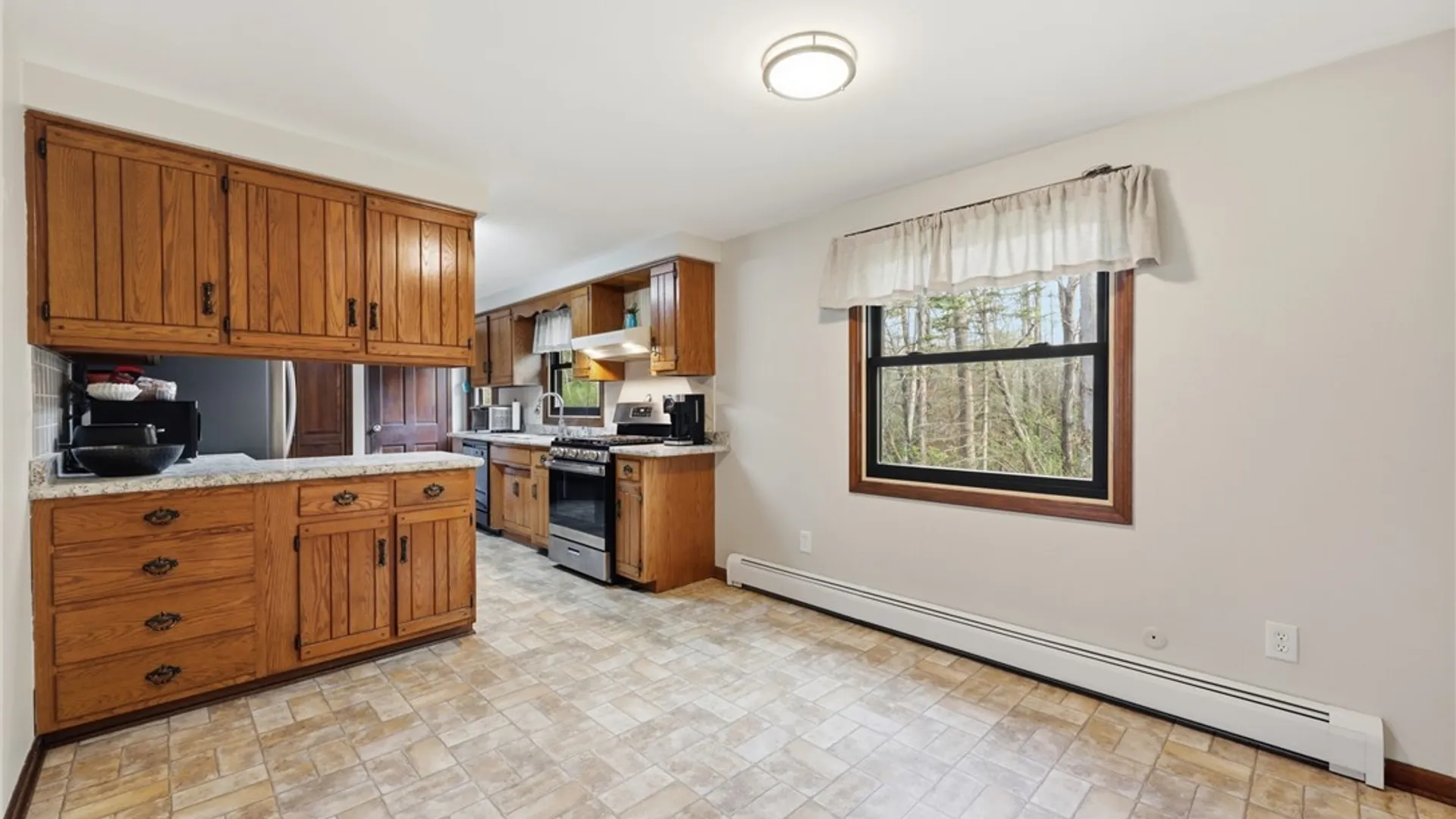 Property at 371 Elma Meadow Lane, Elma, NY 14059 10