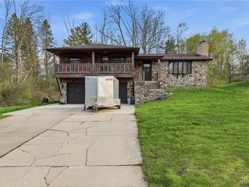 Property at 371 Elma Meadow Lane, Elma, NY 14059
