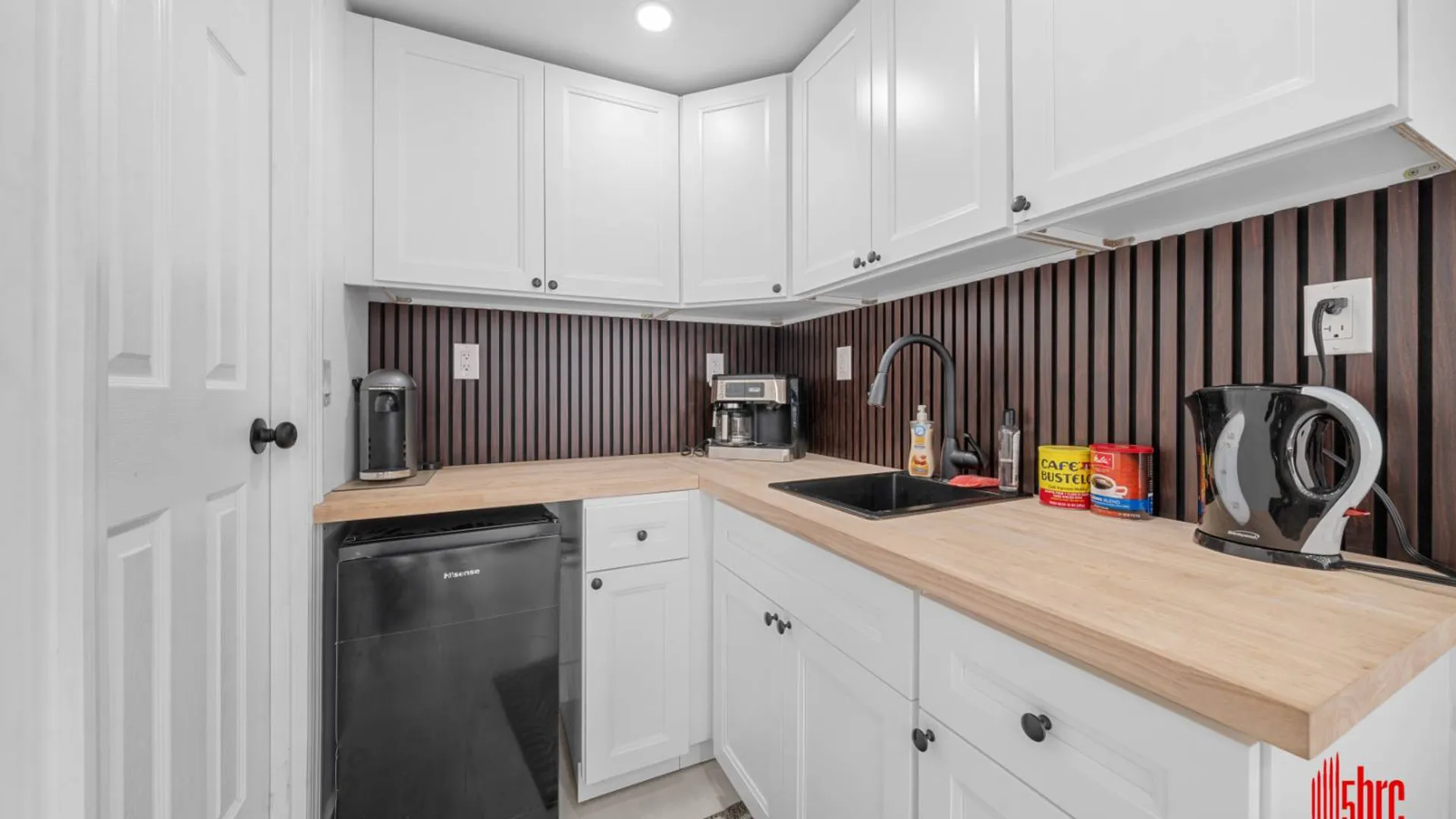 Property at 234 JOHNSON AVE, BROOKLYN, NY 11206 6