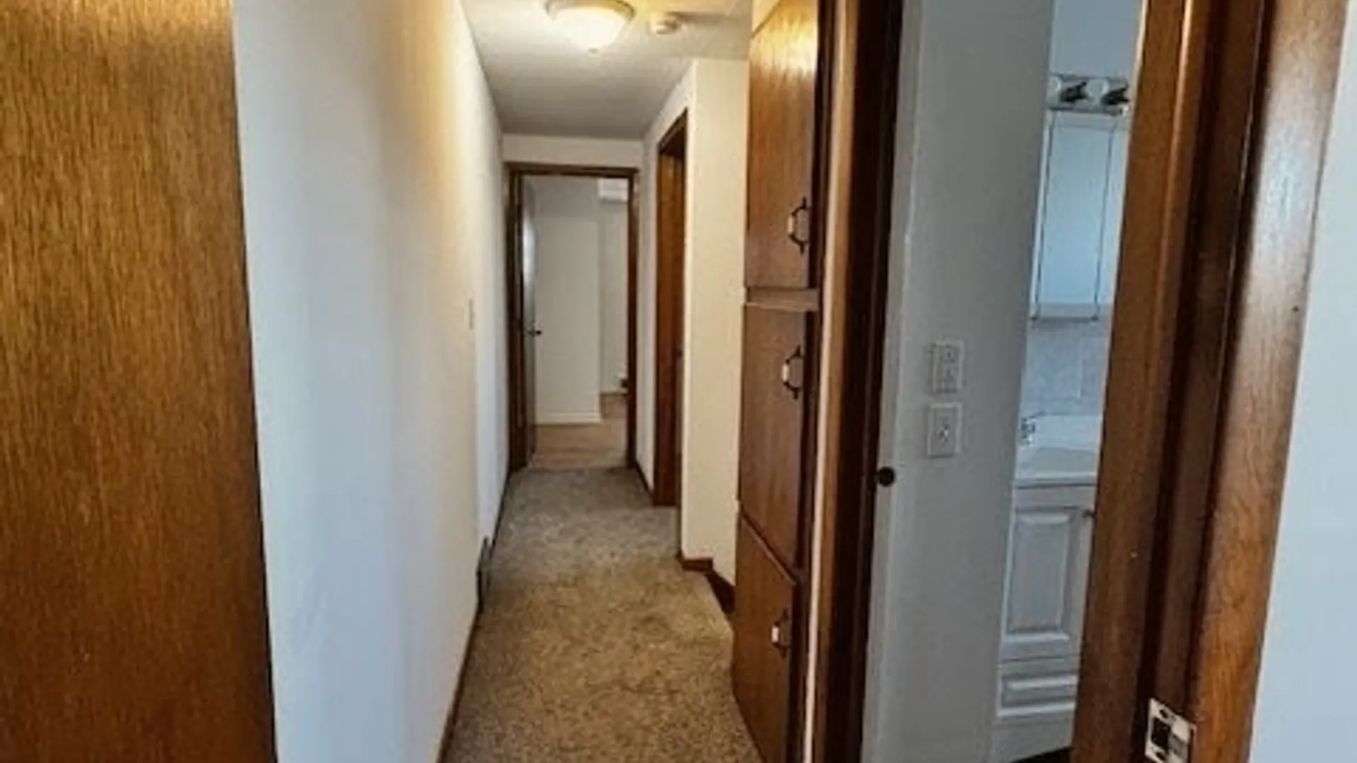 Property at 17 Saint Joan Lane, Cheektowaga, NY 14227 11