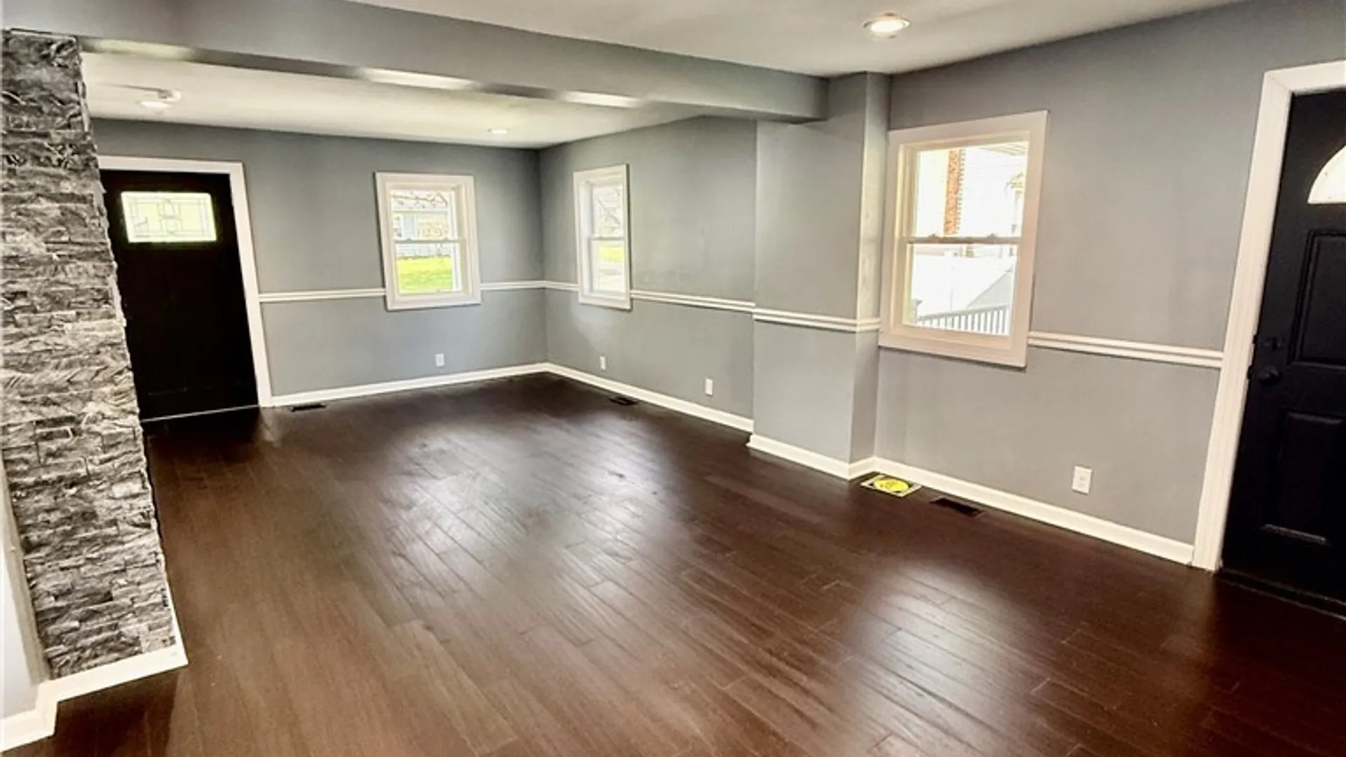 Property at 15 HOCKEBORNE, Auburn, NY 13021 13