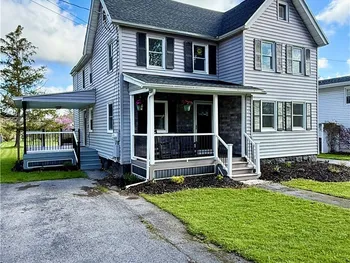 Property at 15 HOCKEBORNE, Auburn, NY 13021