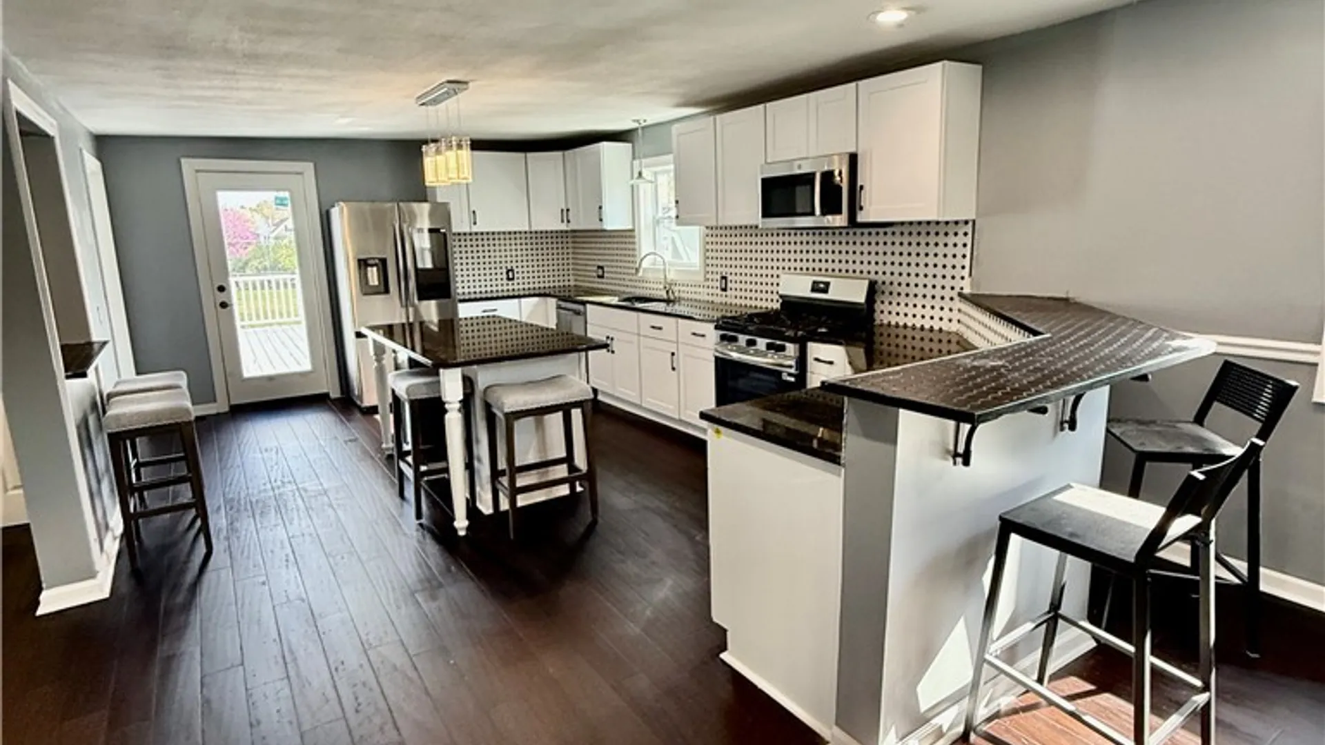 Property at 15 HOCKEBORNE, Auburn, NY 13021 8