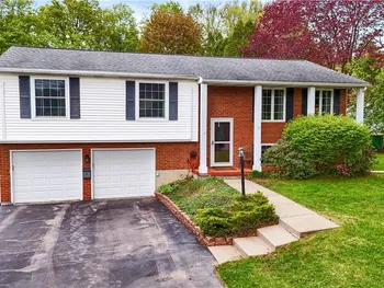 Property at 2 Laurelwood Road, New Hartford, NY 13413