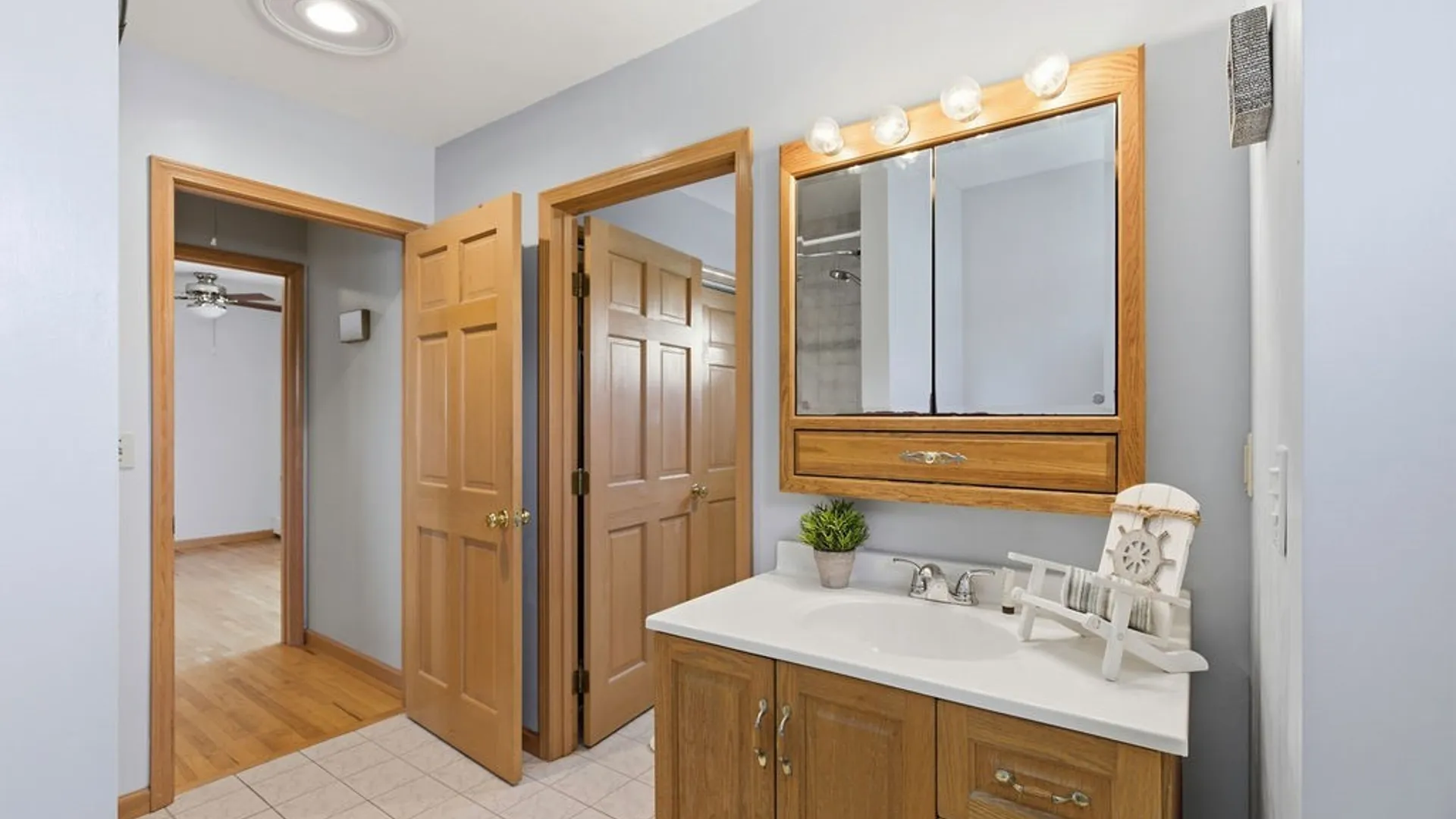 Property at 7195 Lakeshore Road, Cicero, NY 13039 32