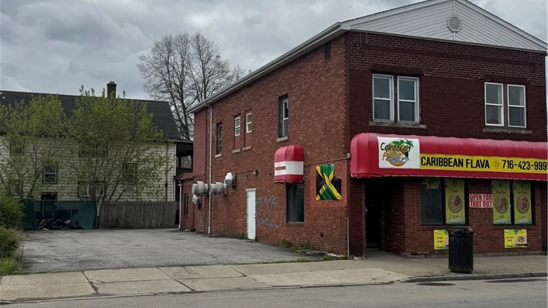 Property at 2501 Pine Avenue, Niagara Falls, NY 14301 4