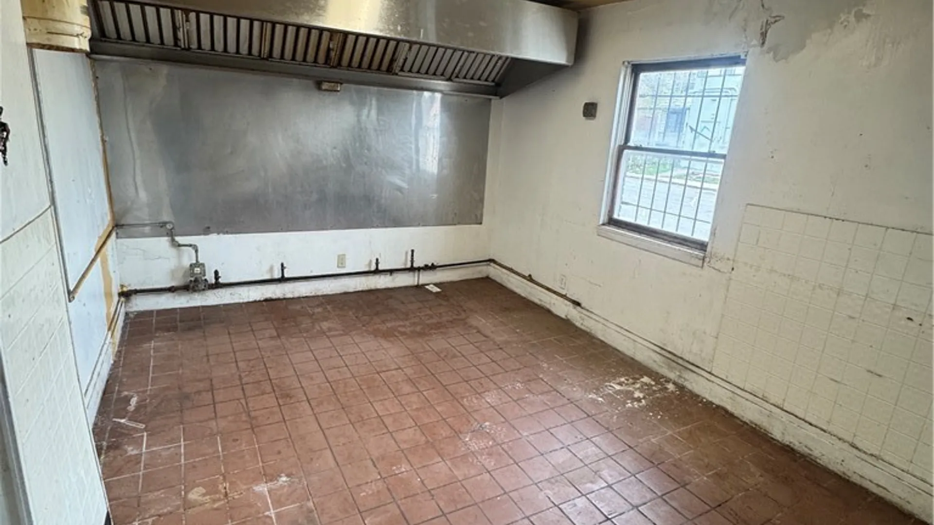 Property at 2501 Pine Avenue, Niagara Falls, NY 14301 16