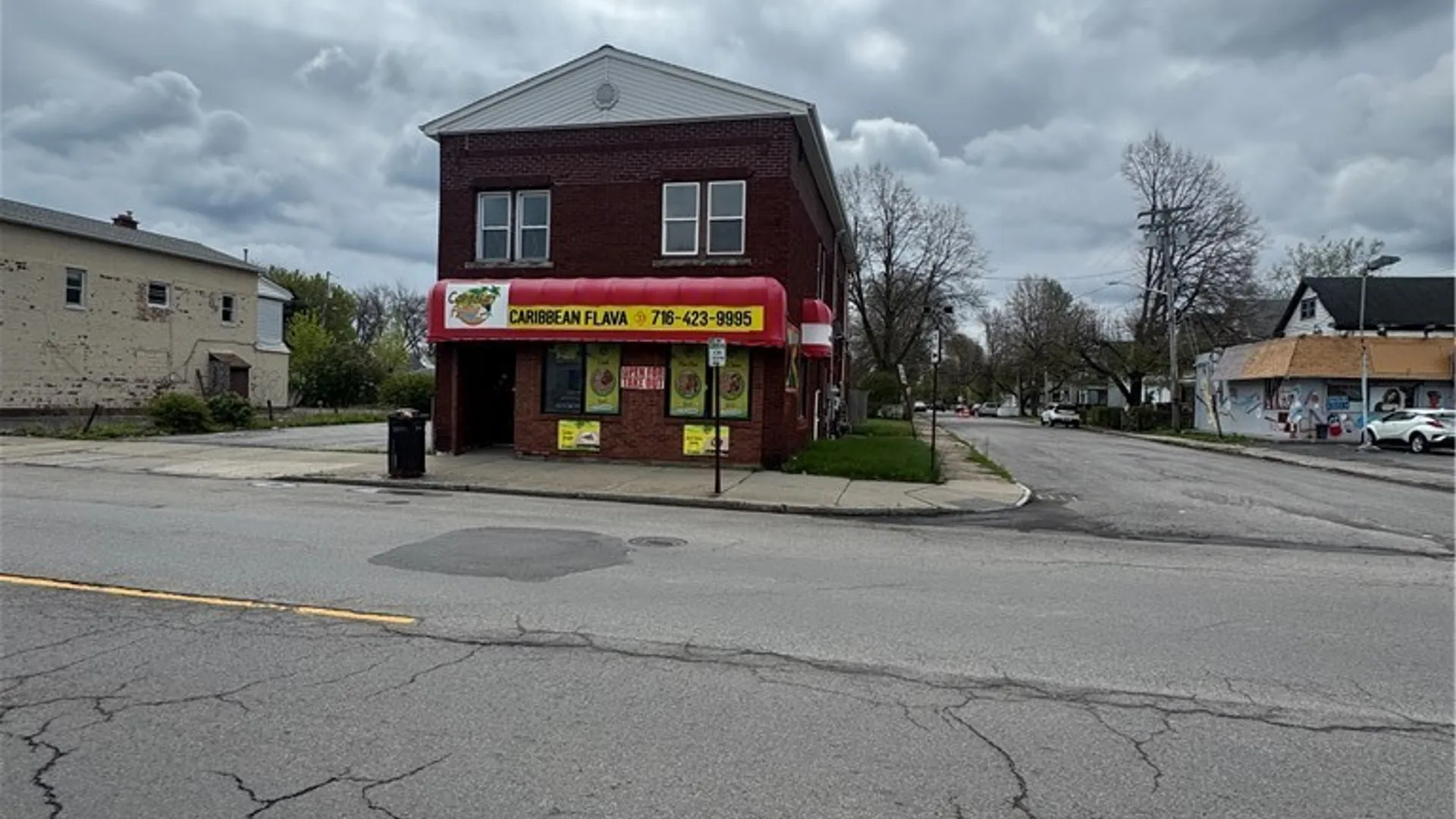 Property at 2501 Pine Avenue, Niagara Falls, NY 14301 5