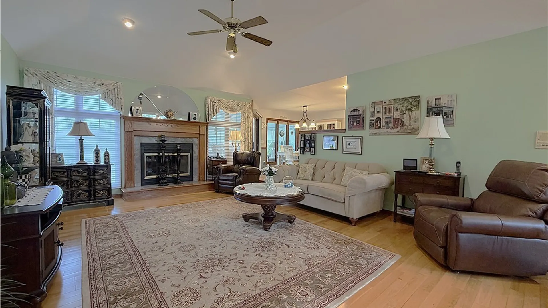 Property at 27 Button Bush Court, Amherst, NY 14228 4