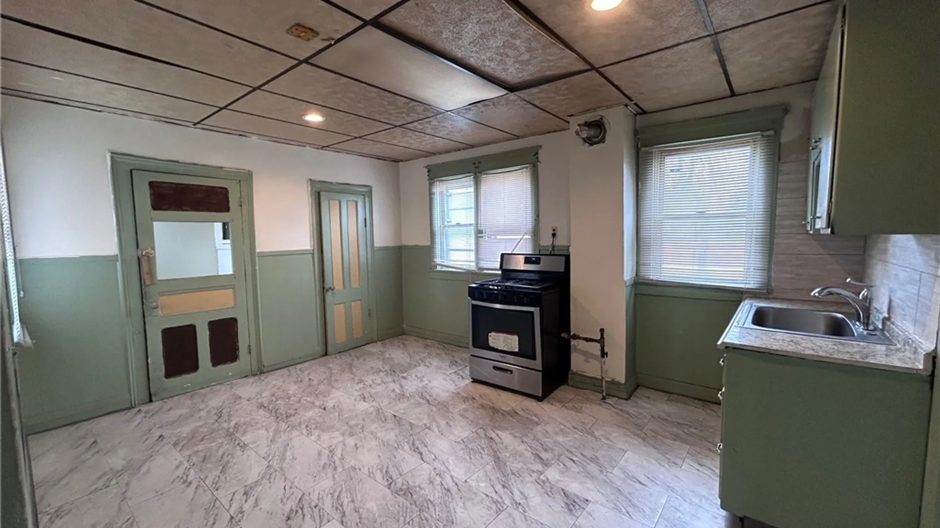 Property at 528 Fulton Street, Buffalo, NY 14210 9
