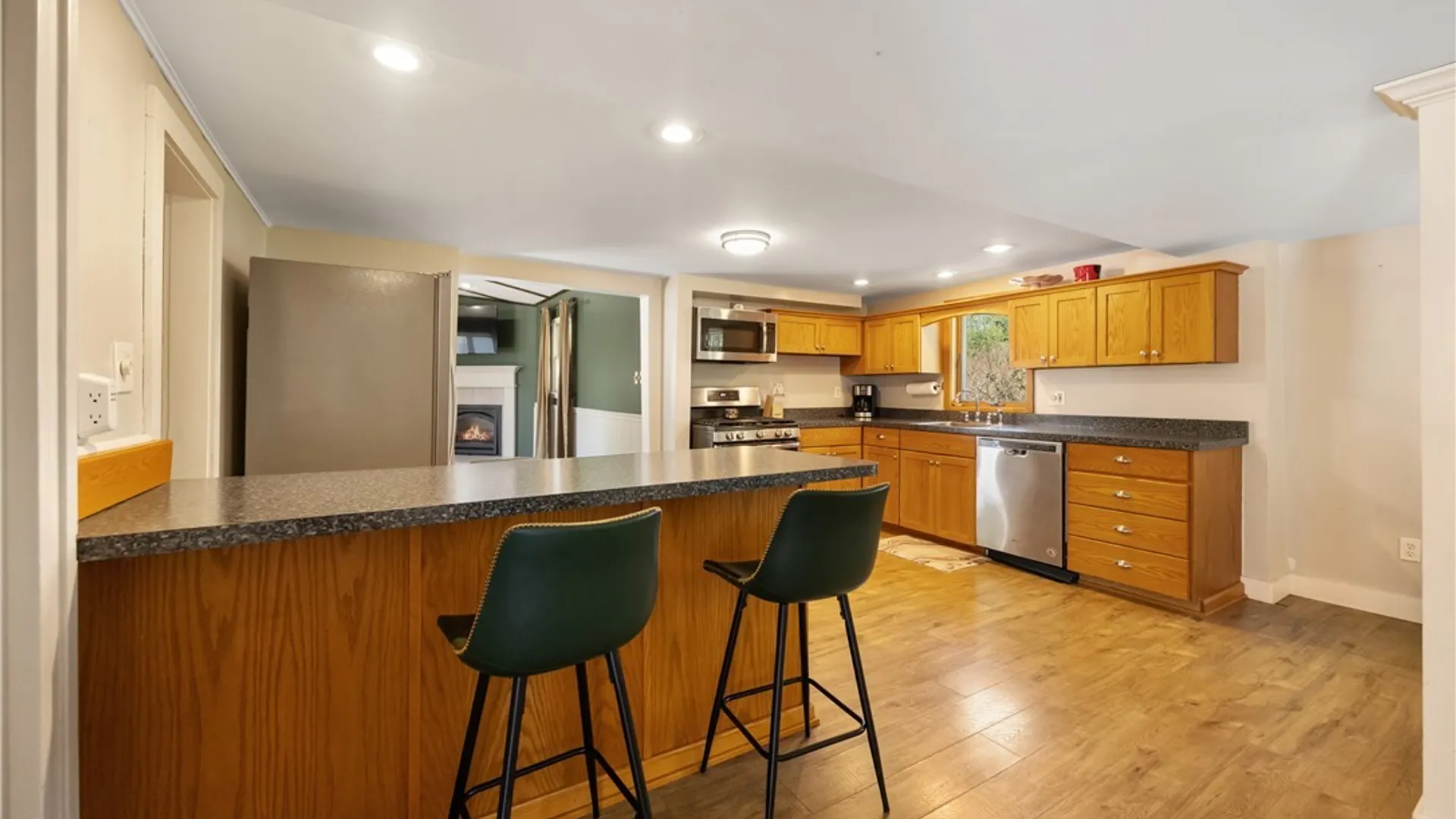 Property at 9296 Mallory Road, New Hartford, NY 13413 10