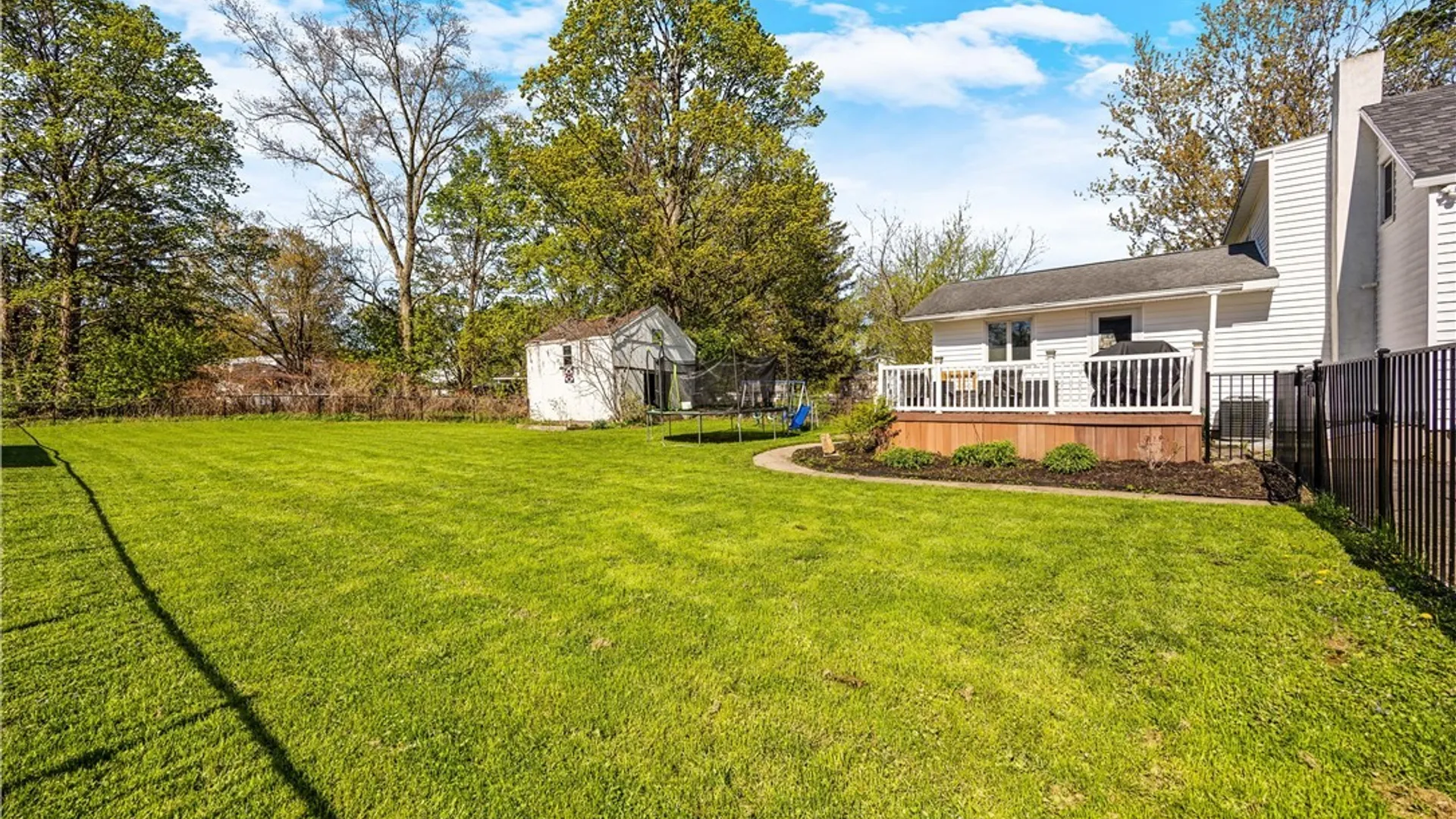 Property at 9296 Mallory Road, New Hartford, NY 13413 3
