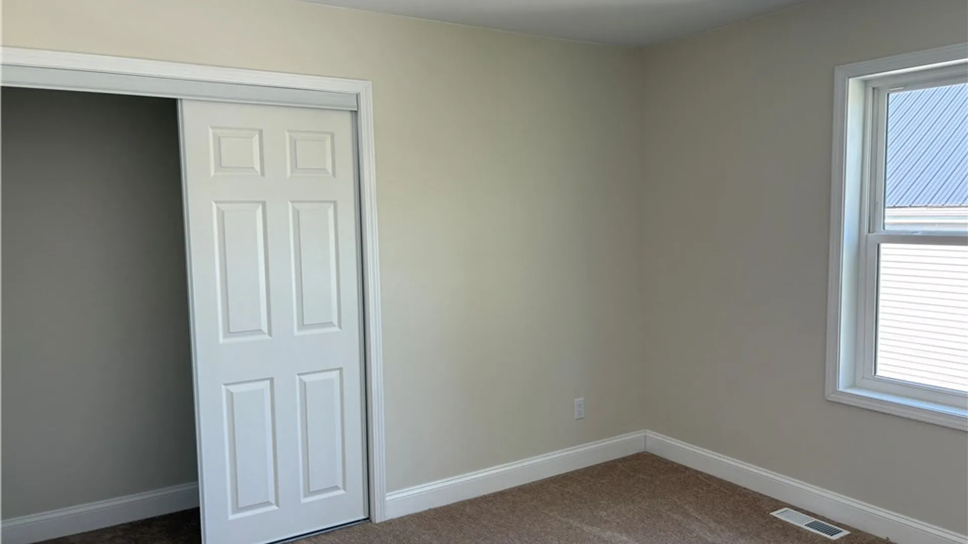 Property at 5200 Berg Road, West Seneca, NY 14218 31