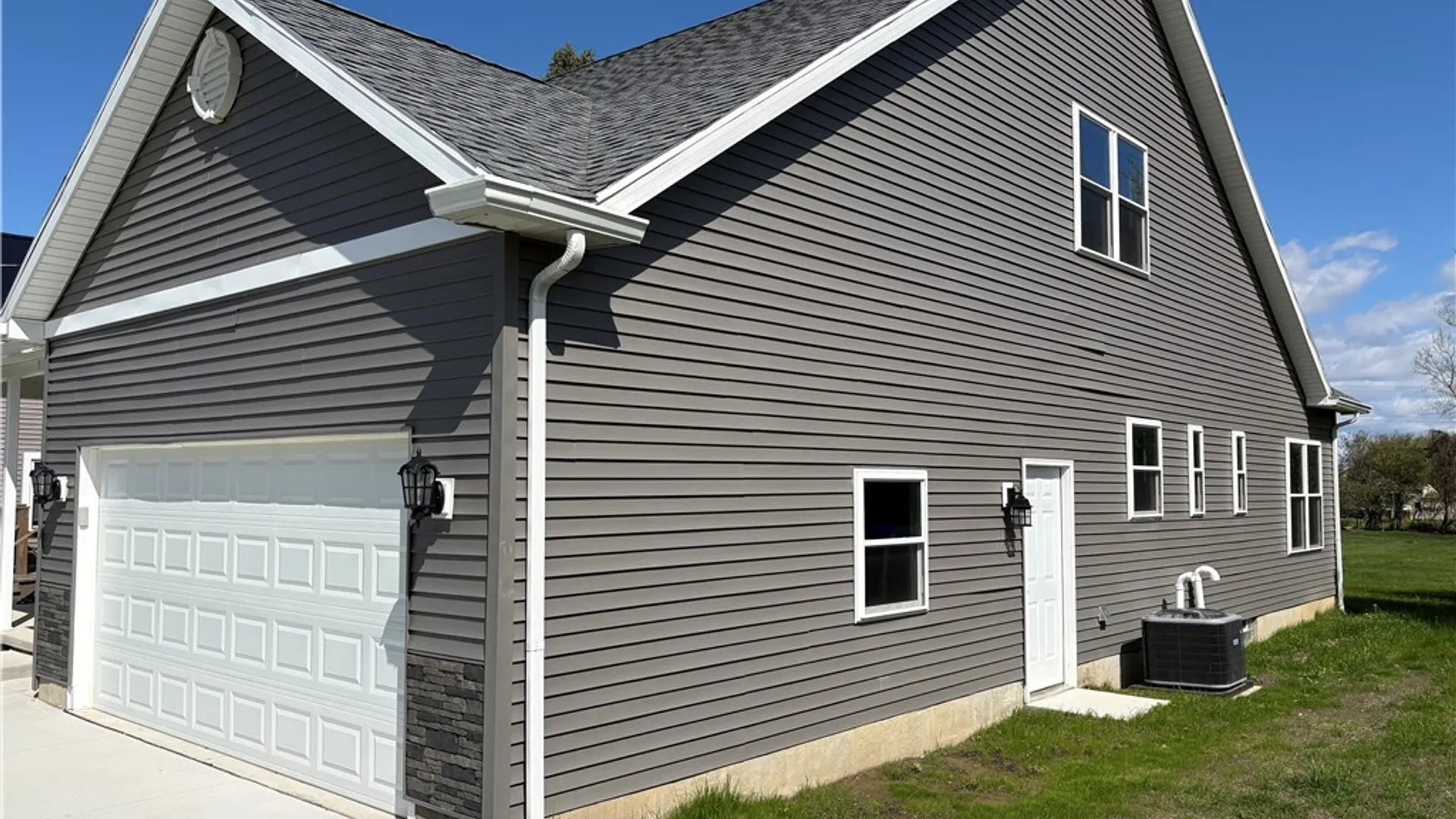 Property at 5200 Berg Road, West Seneca, NY 14218 5