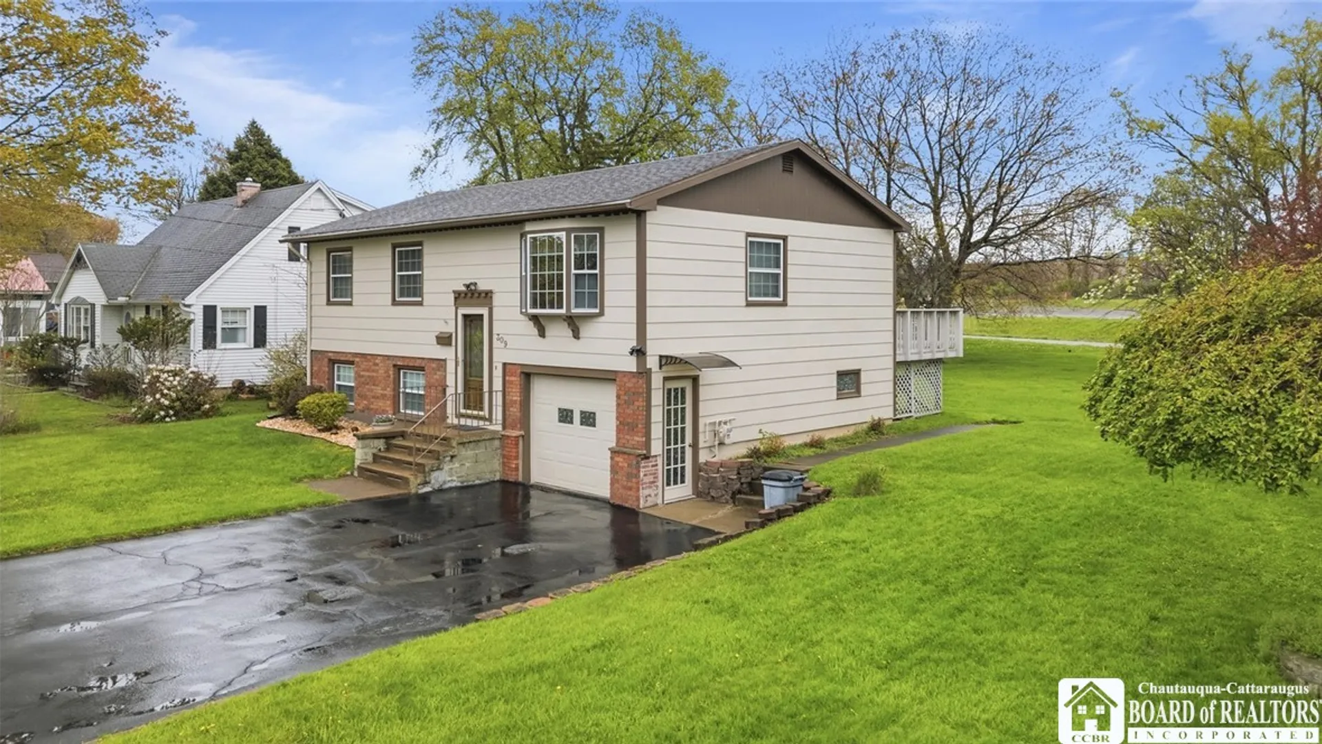 Property at 309 Veterans Drive, Dunkirk, NY 14048 2