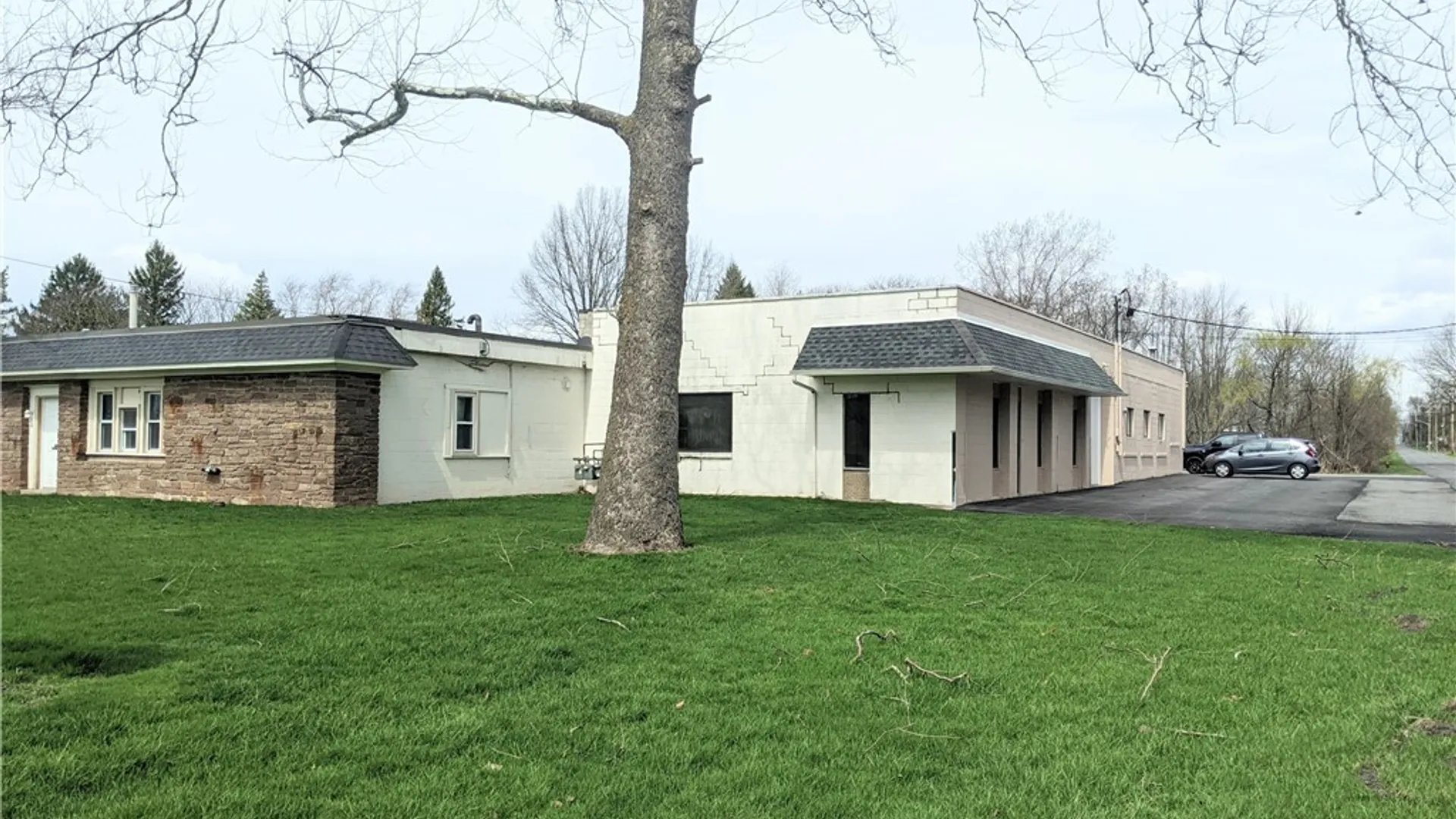 Property at 240 Michigan Street, Lockport City, NY 14094 2