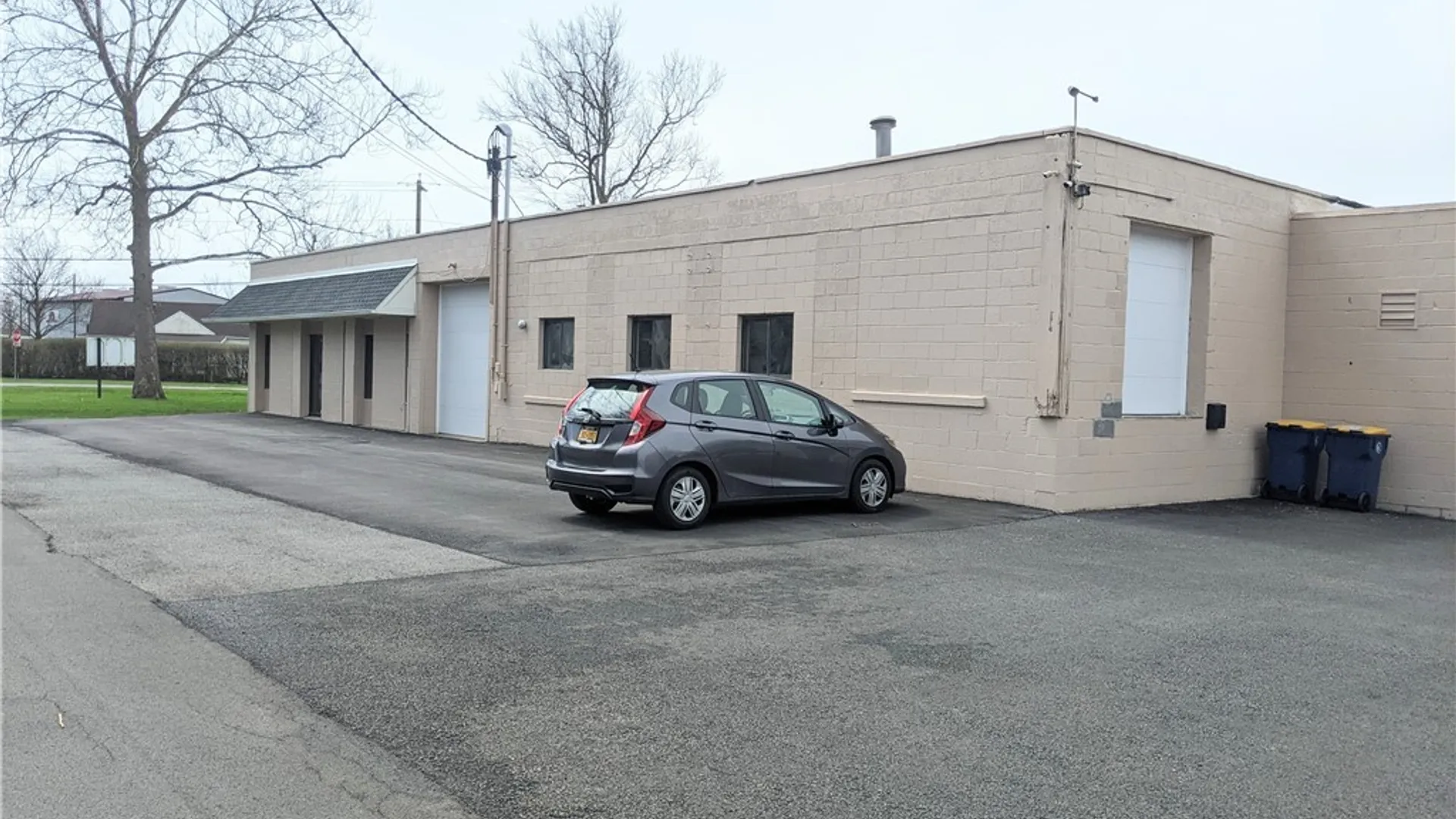 Property at 240 Michigan Street, Lockport City, NY 14094 4