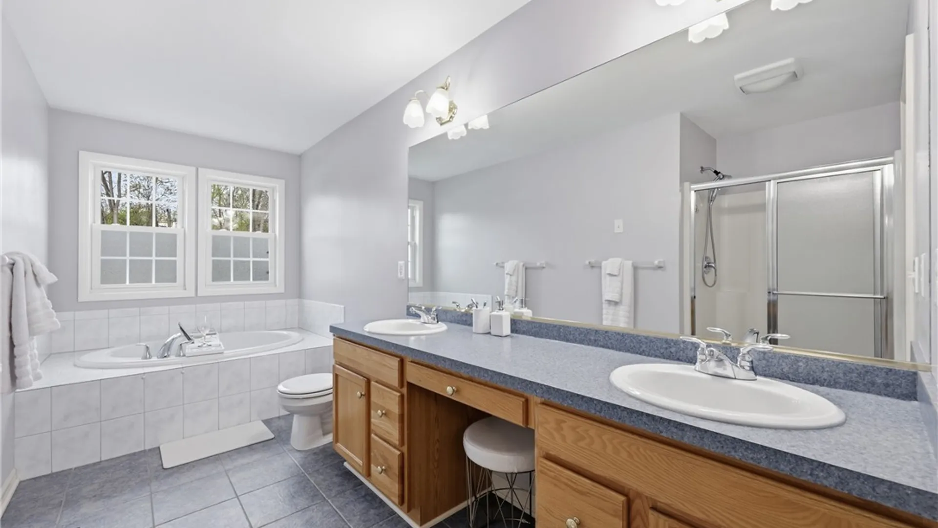 Property at 64 Parrish Court, Amherst, NY 14228 22