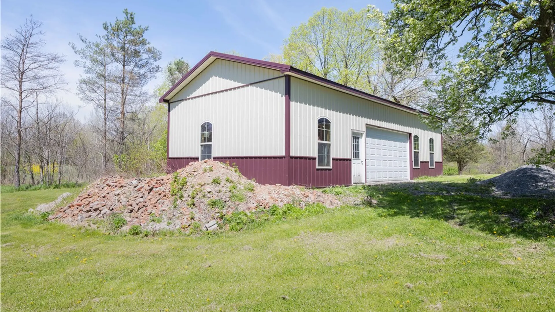 Property at 1694 Payne Road, Farmington, NY 14425 24