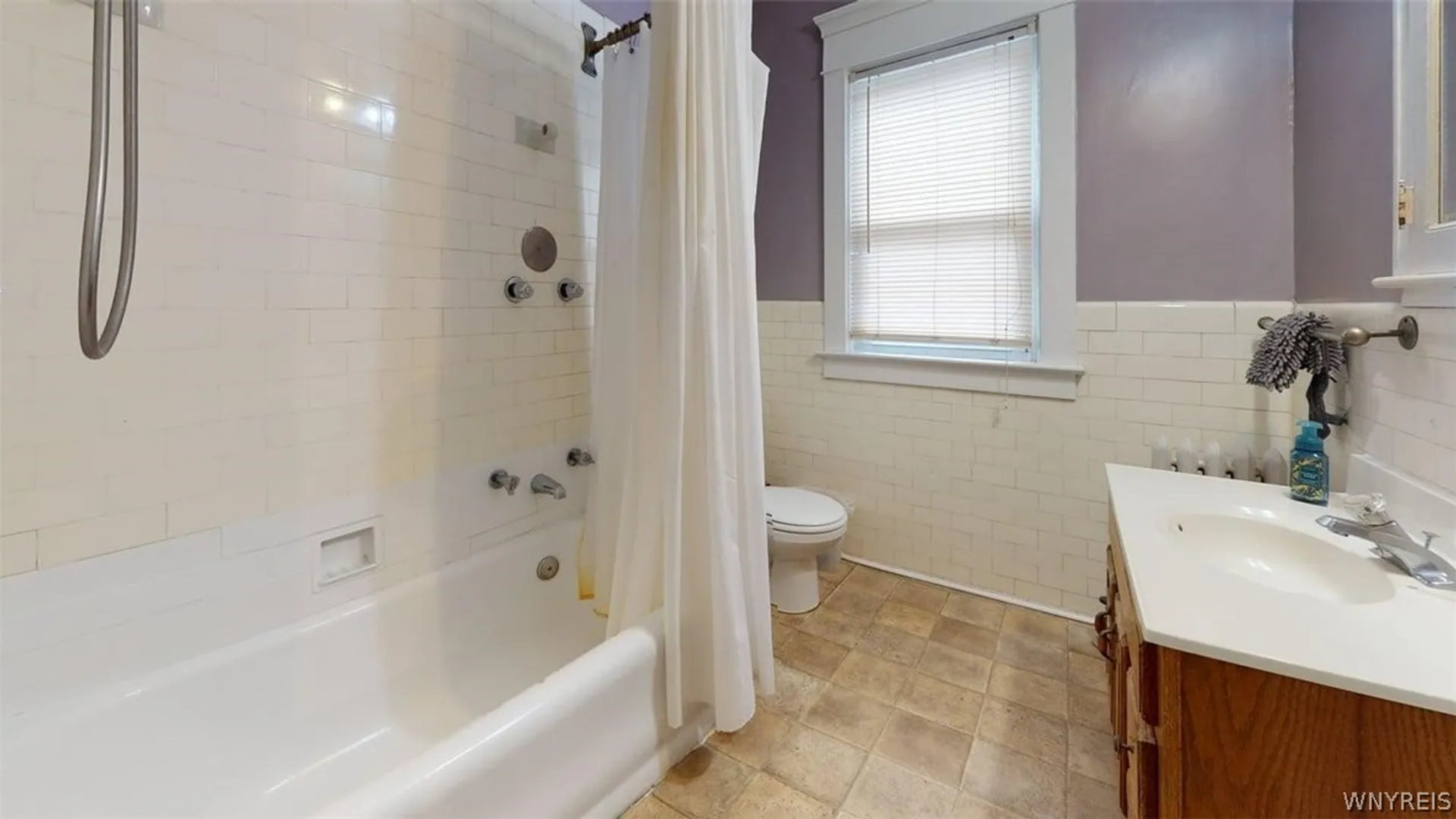 Property at 139 Fordham Drive, Buffalo, NY 14216 6
