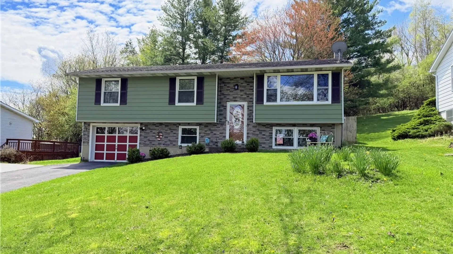 Property at 8 Briggs Drive, Auburn, NY 13021 6