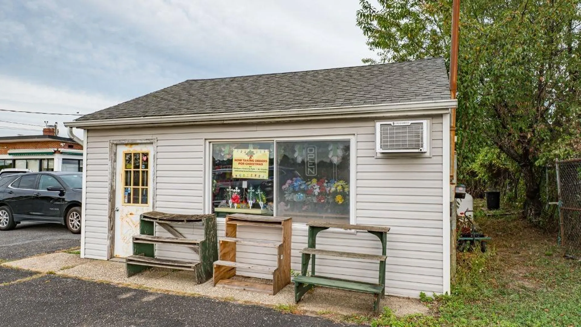 Property at 1250 Wellwood Avenue, West Babylon, NY 11704 4
