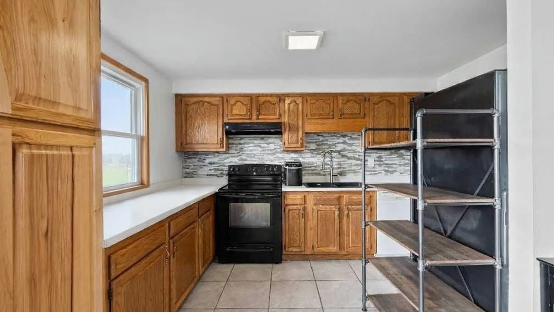 Property at 126 Alhan Parkway, Geddes, NY 13209 14