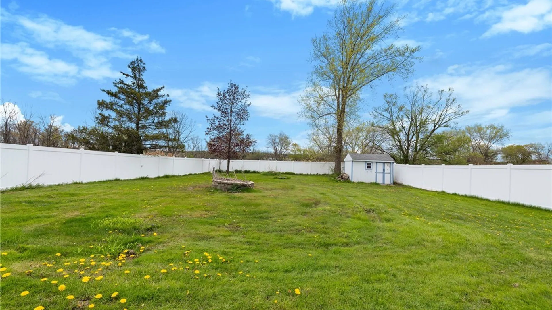 Property at 126 Alhan Parkway, Geddes, NY 13209 28