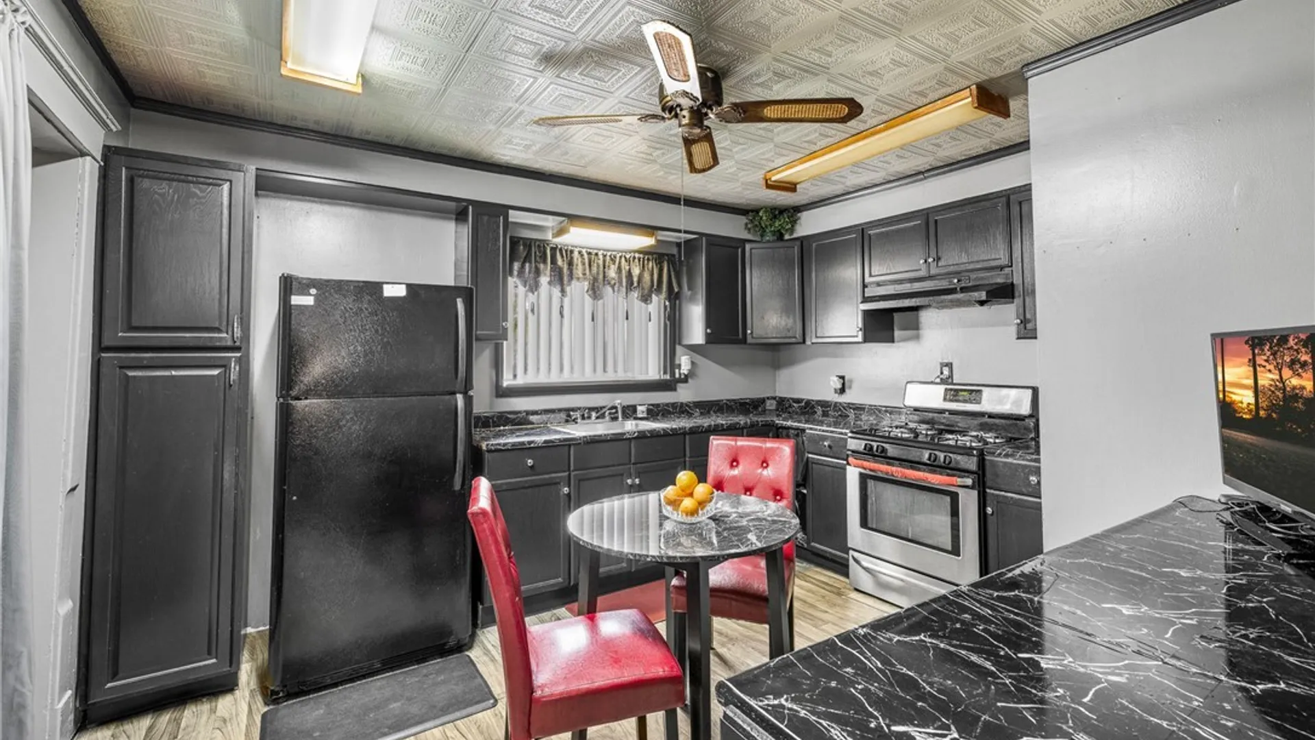 Property at 160 Davidson Avenue, Buffalo, NY 14215 10