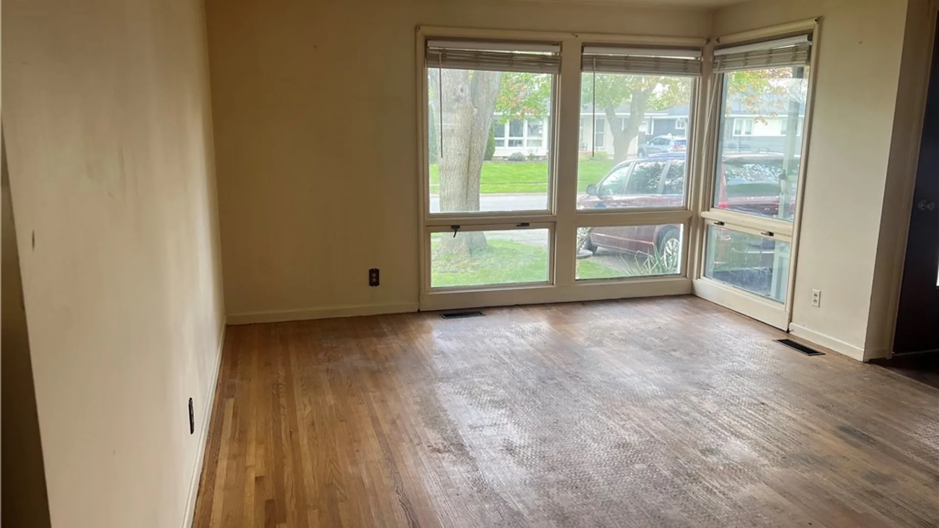 Property at 45 Idlewood Drive, Tonawanda, NY 14150 10