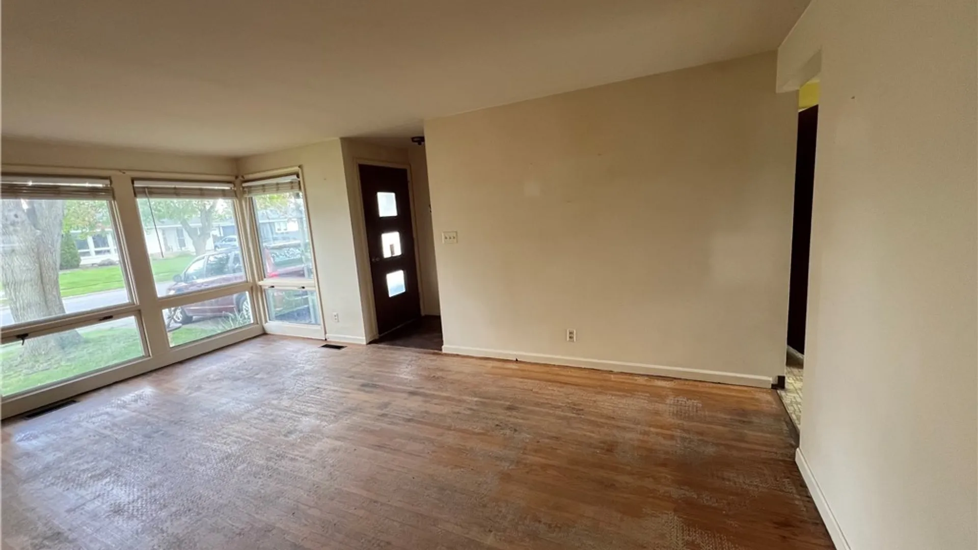 Property at 45 Idlewood Drive, Tonawanda, NY 14150 9